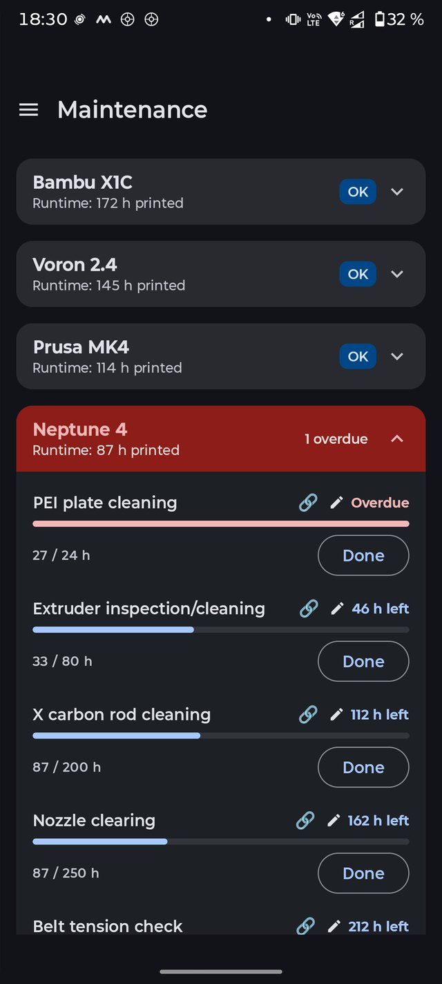 Printer maintenance: running hours and an overdue bed cleaning task